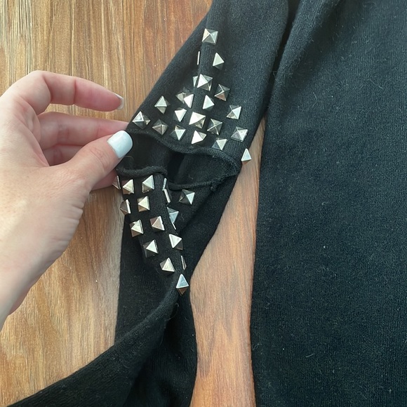 Black crew neck sweater - Picture 3 of 3